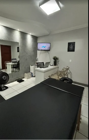 Consultório de fisioterapia do Dr. Otávio Lopes em Sete Lagoas